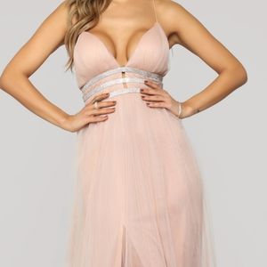 Fashion Nova Madison Tulle Maxi Dress in a light pink color. Size Medium NWT